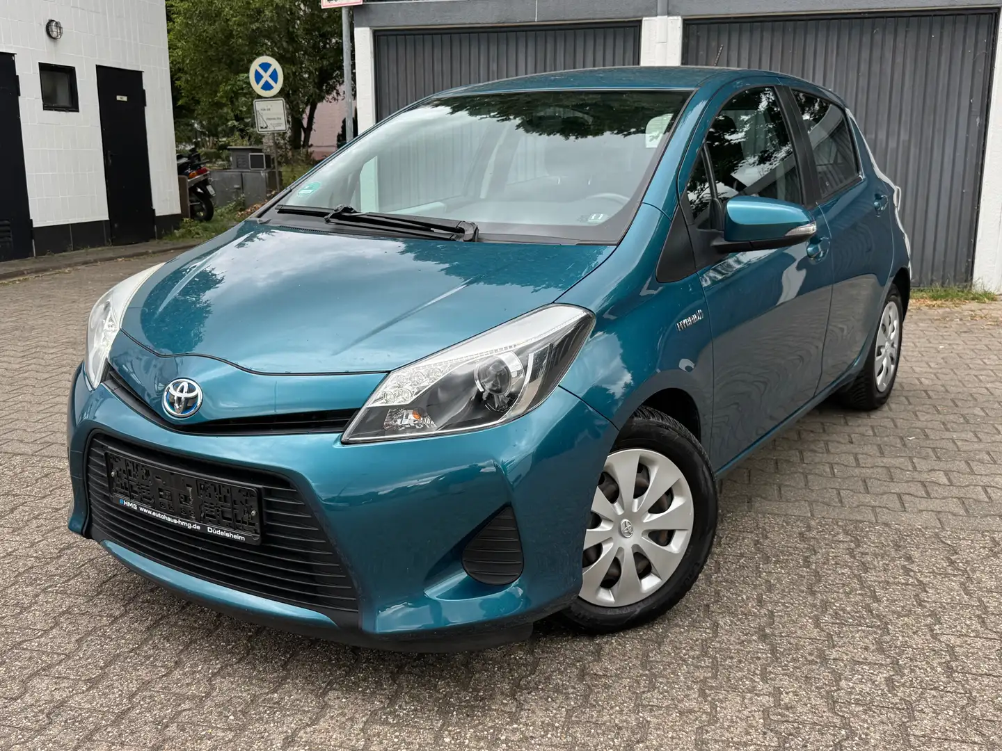 Toyota Yaris Hybrid 1.5 VVT-i Yeşil - 1
