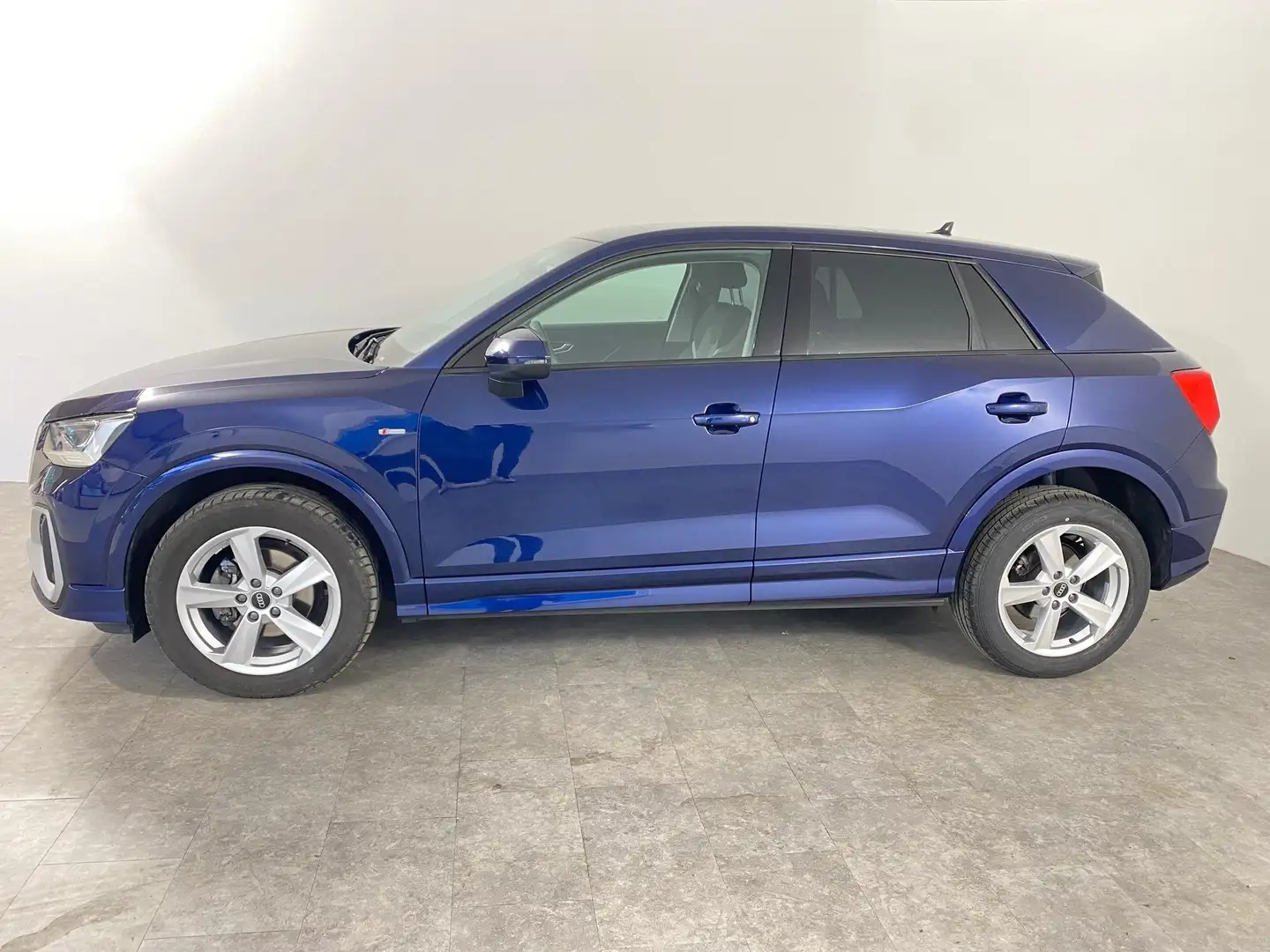 Audi Q2 35 2.0 TDI S line LED*NAVI*AHK*PANORAMA 85 kW (... Blau - 2
