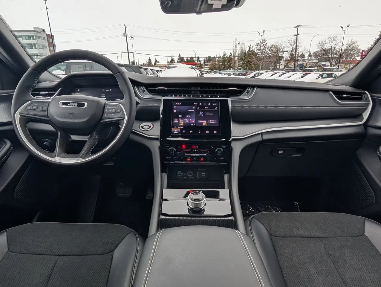 Jeep Grand Cherokee снимка Jeep Grand Cherokee