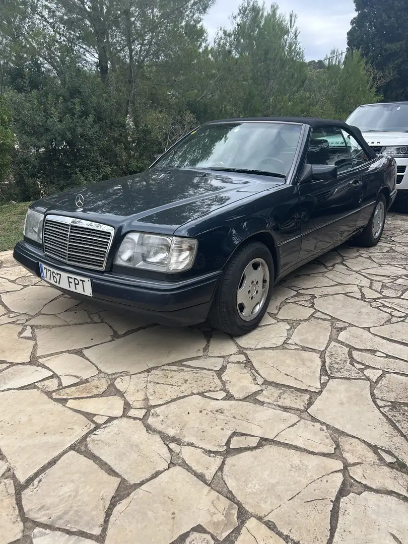 Mercedes-Benz E 200 - 1