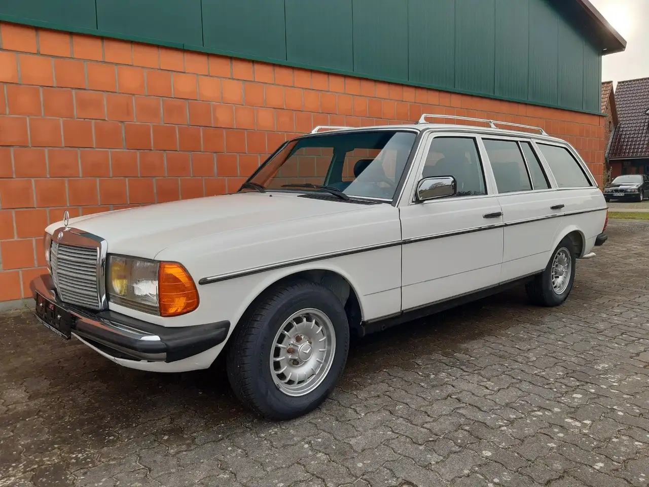 Mercedes-Benz 240 TD - 123 Kombi - traumhafter Zustand, foto 3