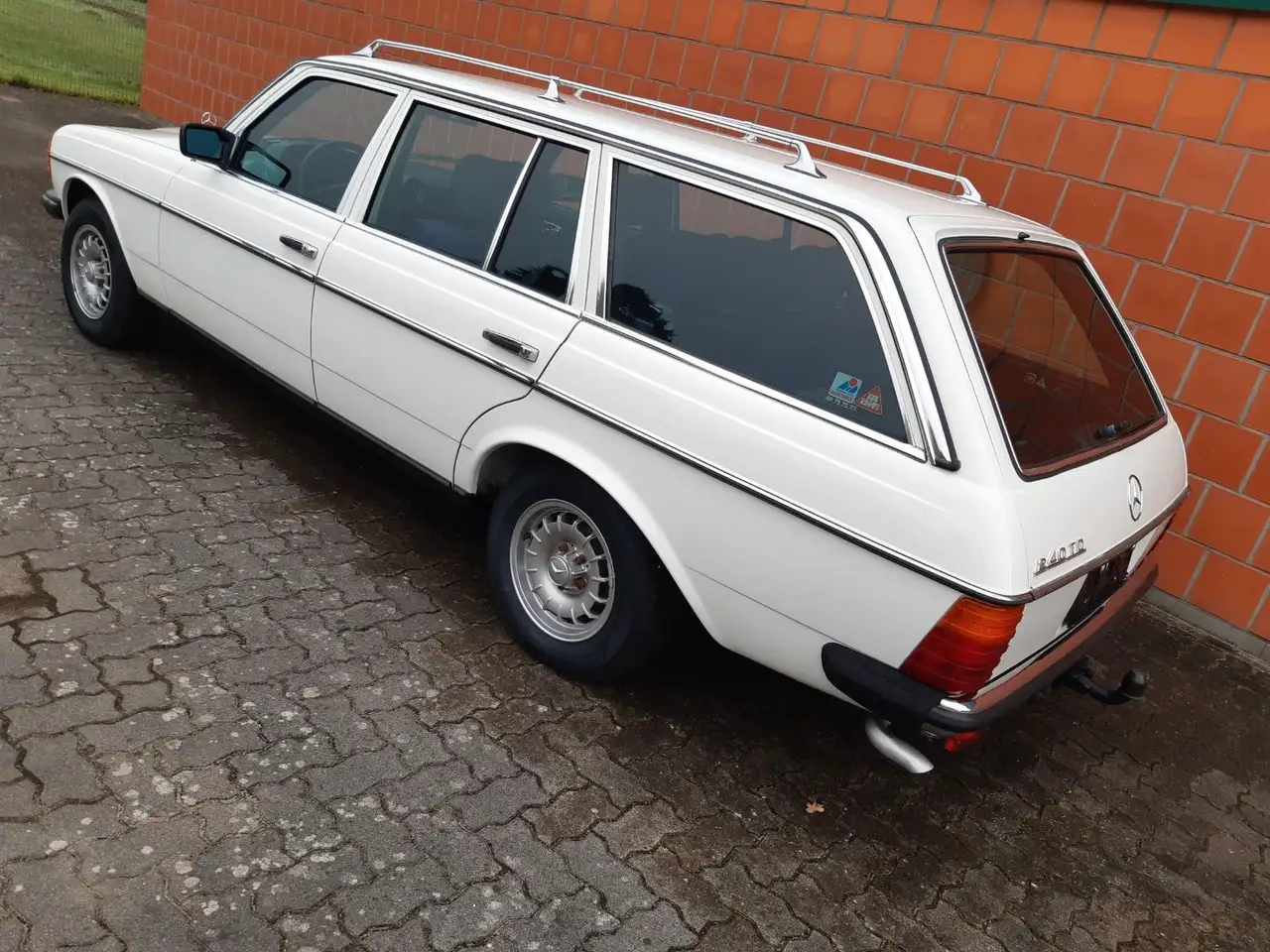 Mercedes-Benz 240 TD - 123 Kombi - traumhafter Zustand, foto 4