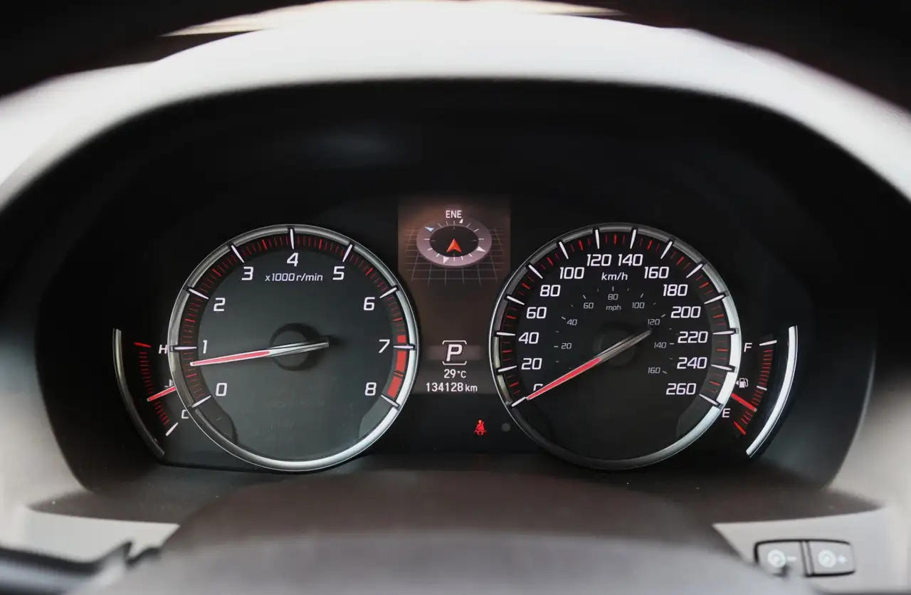 Acura MDX снимка Acura MDX