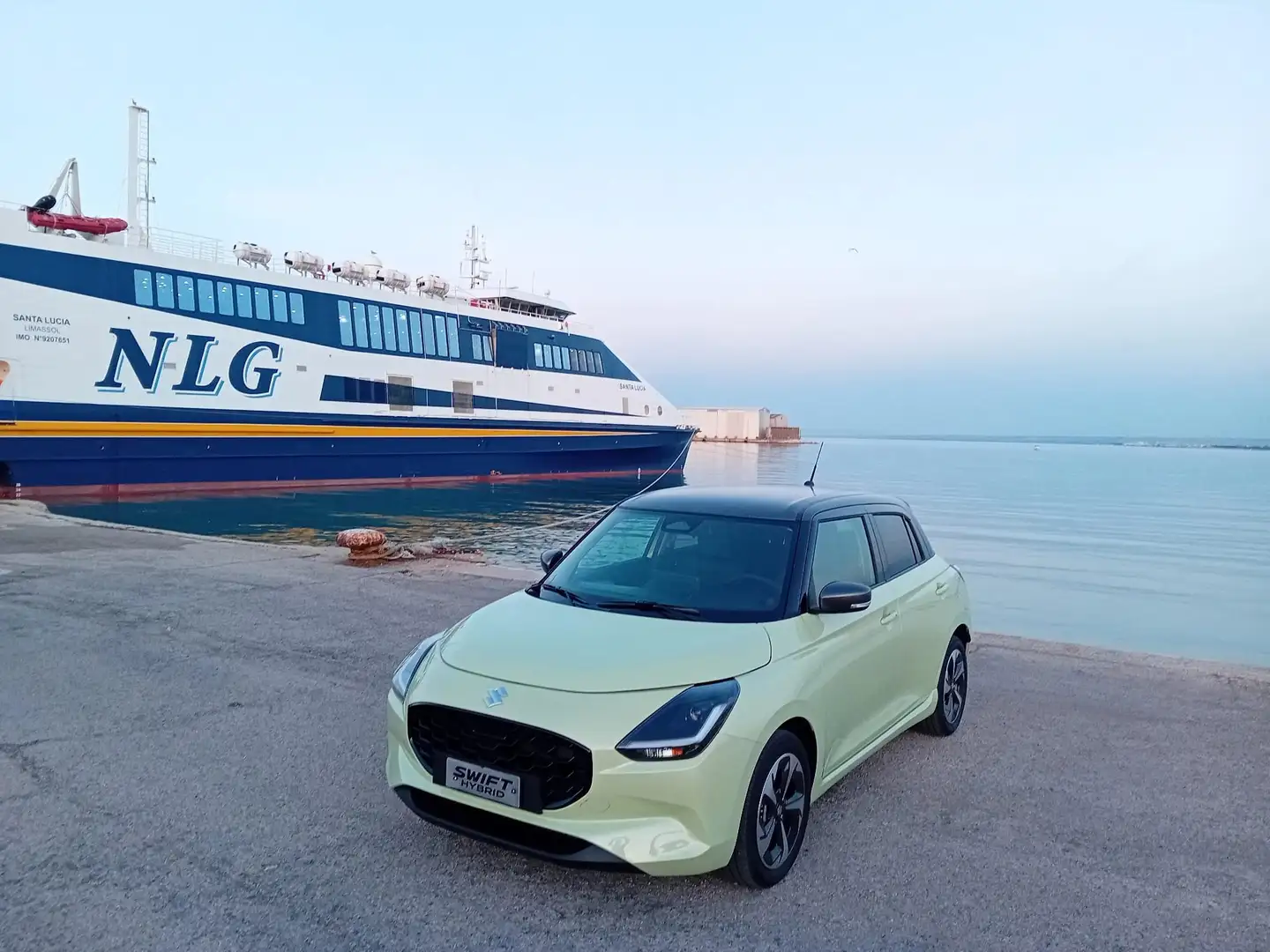 Suzuki Swift 1.2 HYBRID TOP - PROMO ! Wit - 1