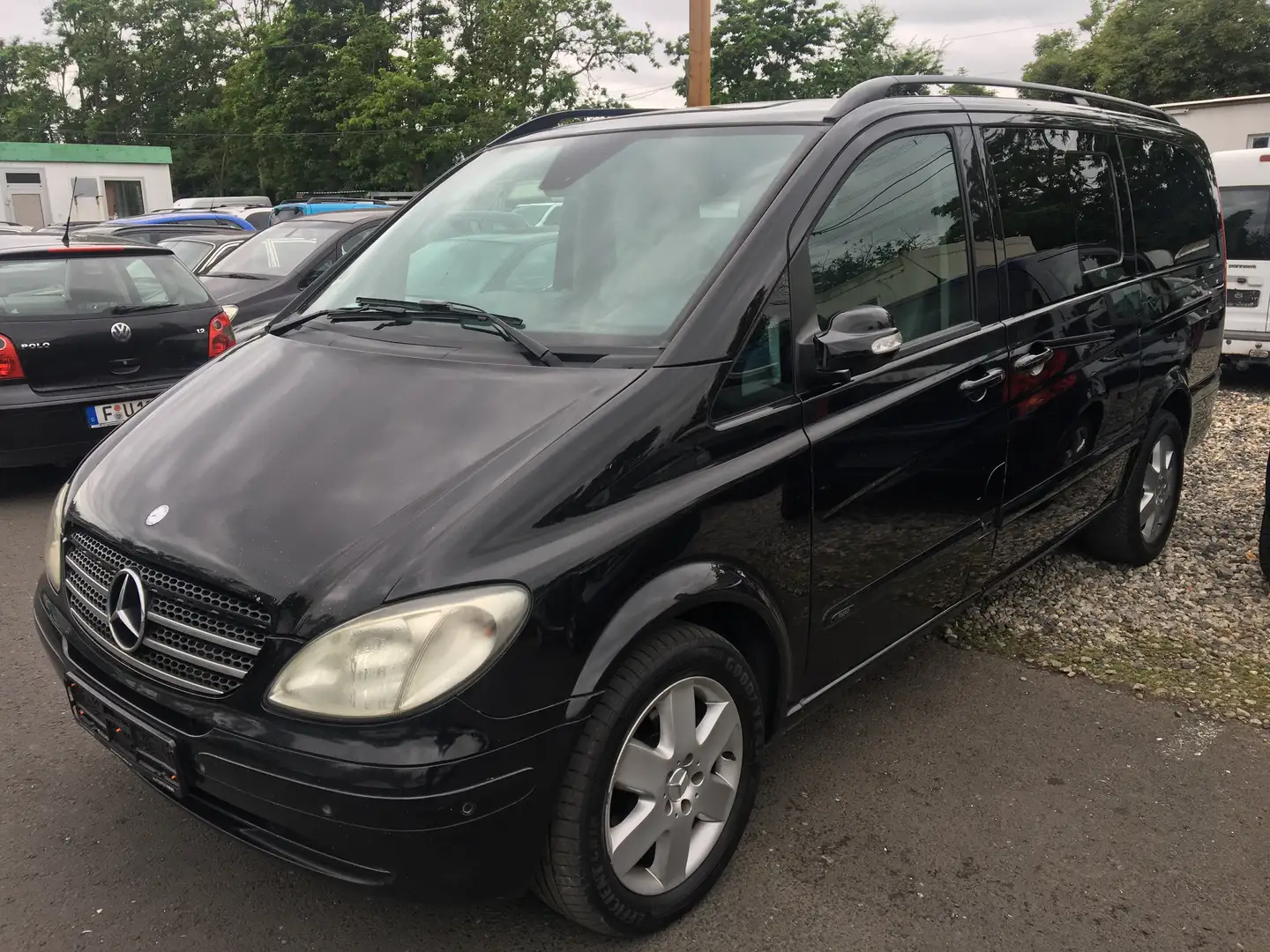 Mercedes-Benz Viano 2.2 CDI lang AUTOMATIK. 6 PLÄTZE. MOTOR PROBLEM Schwarz - 1