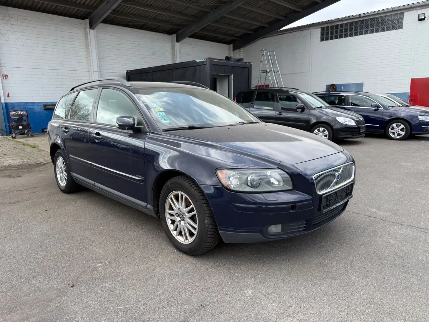 Volvo V50 1.6D Kinetic°Klima°Tüv 10/2025°2 Hand Blau - 2