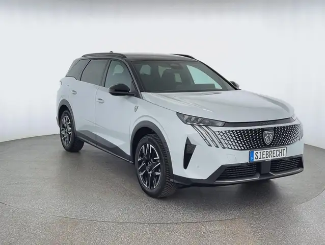 Peugeot 5008 view 3