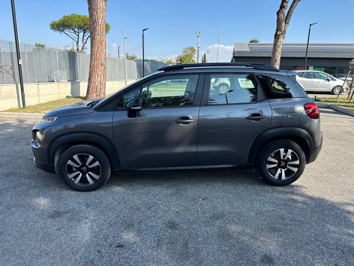 Citroen C3 Aircross PureTech 110 S&S Shine Grigio - 2