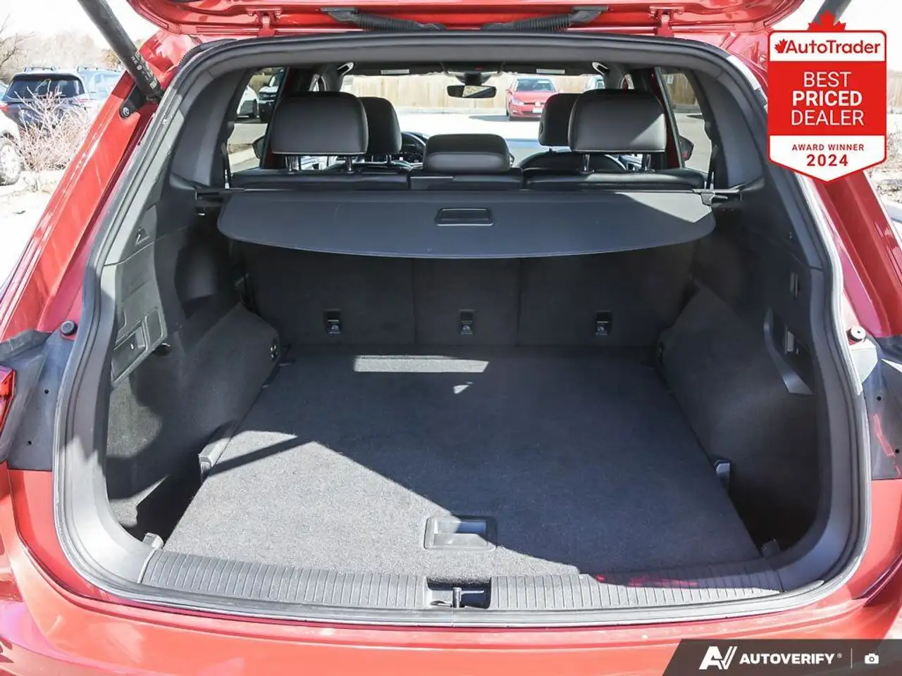 Volkswagen Tiguan снимка Volkswagen Tiguan