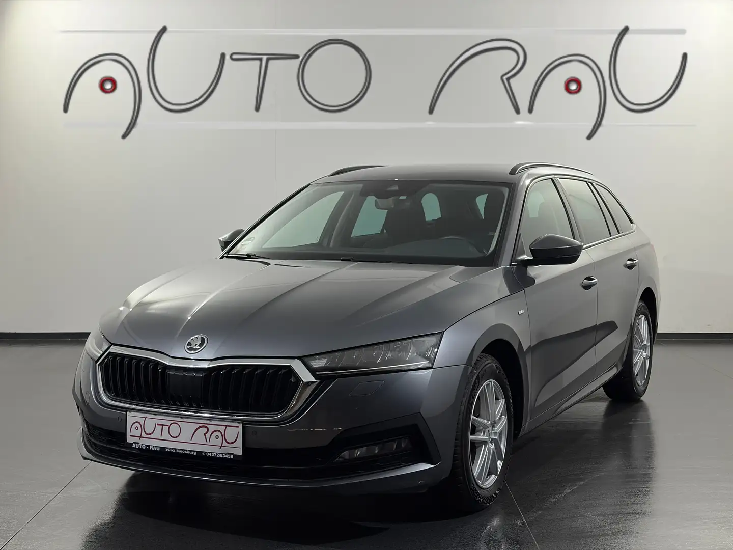 Skoda Octavia Com. 2.0 TDI Clever DSG *LED*ACC*NAVI* Grau - 1