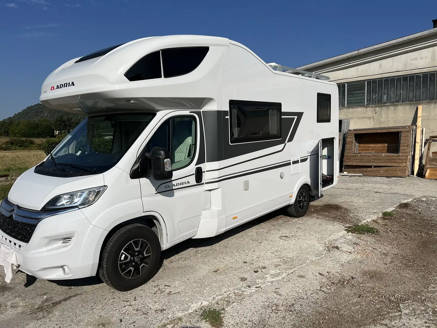 Caravans-Wohnm Adria Coral 600 Xl DP - 1