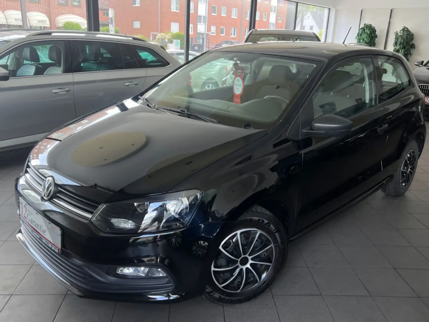 Volkswagen Polo Trendline ~Euro6~Touch~1.Hand~Klima~AUX~TOP Noir - 1