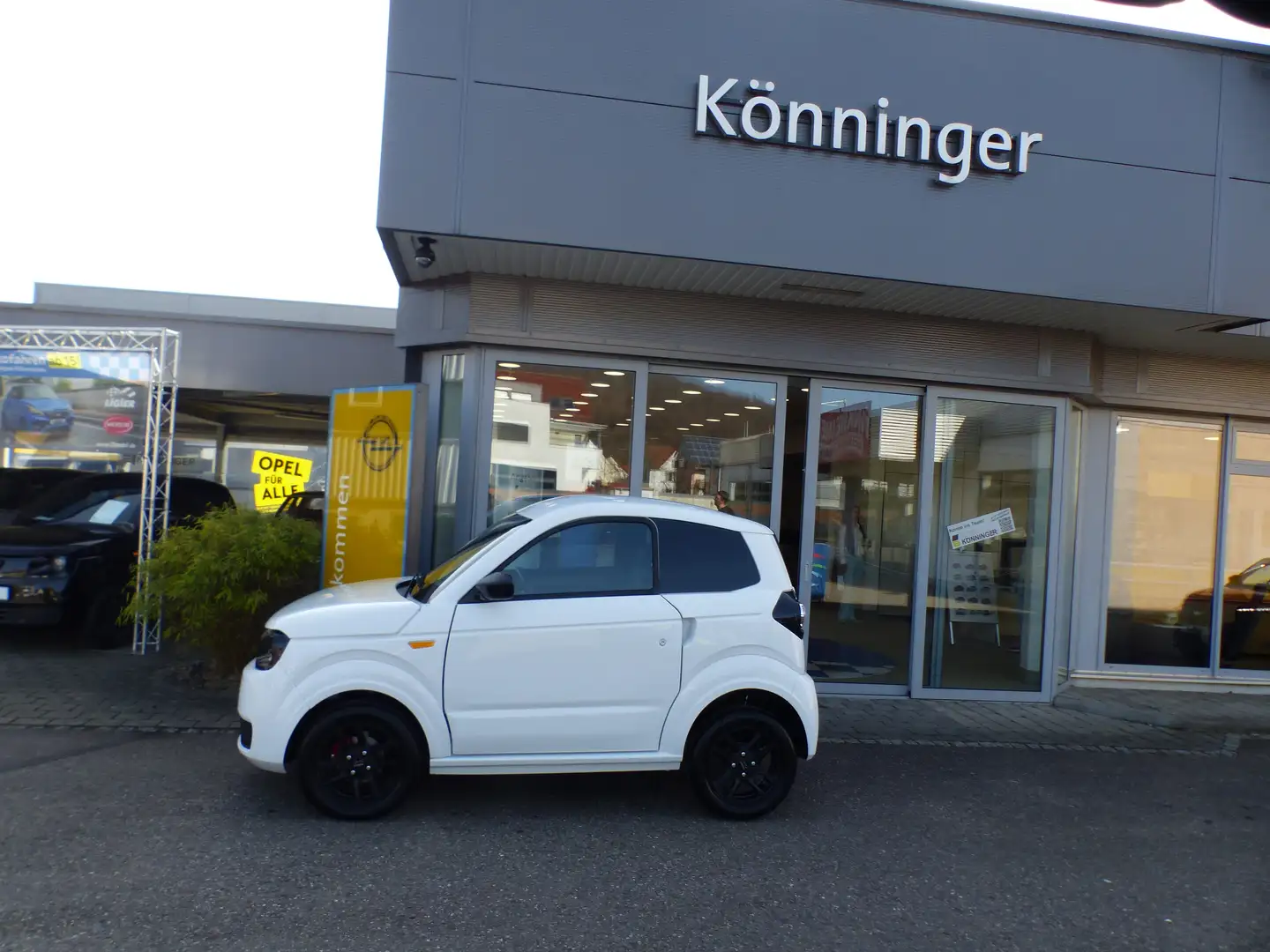 Ligier Myli Bluetooth, Servolenkung, Pack-Heckklappe Blanco - 2