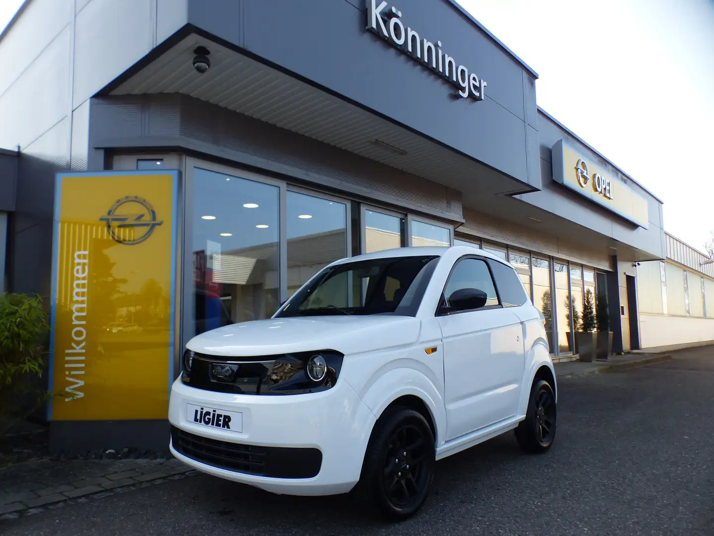 Ligier Myli Bluetooth, Servolenkung, Pack-Heckklappe Blanco - 1