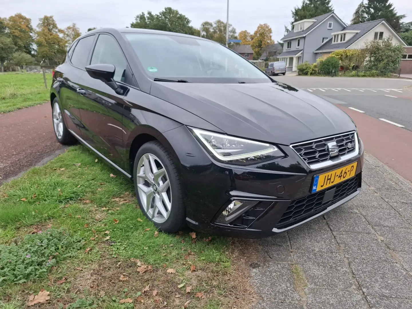 SEAT Ibiza 1.0 TSI FR BnsInt. Zwart - 2