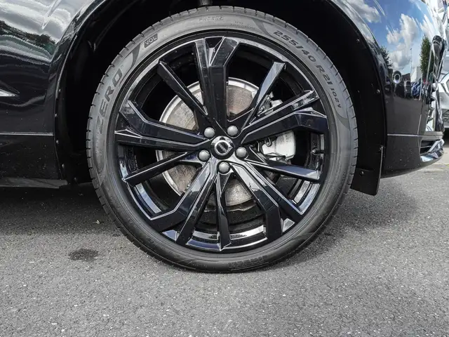 Volvo XC60 view 7