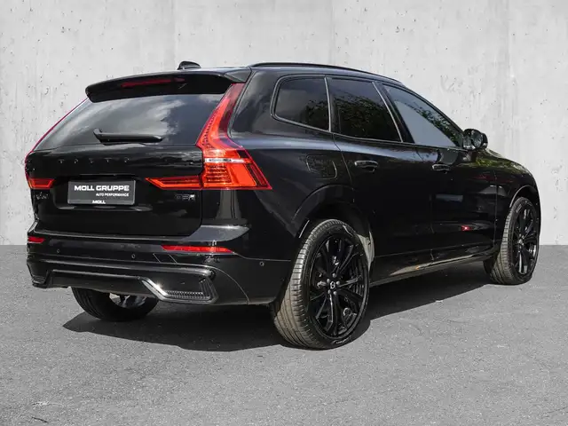 Volvo XC60 view 4