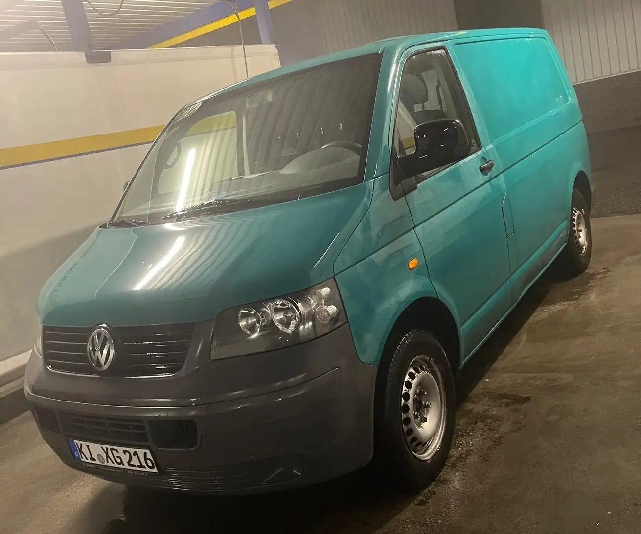 Volkswagen T5 Transporter - 1