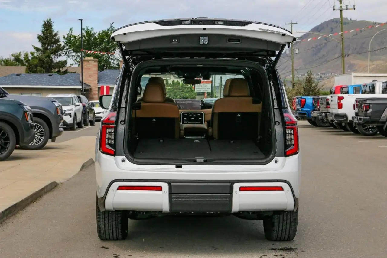 Nissan Armada снимка Nissan Armada