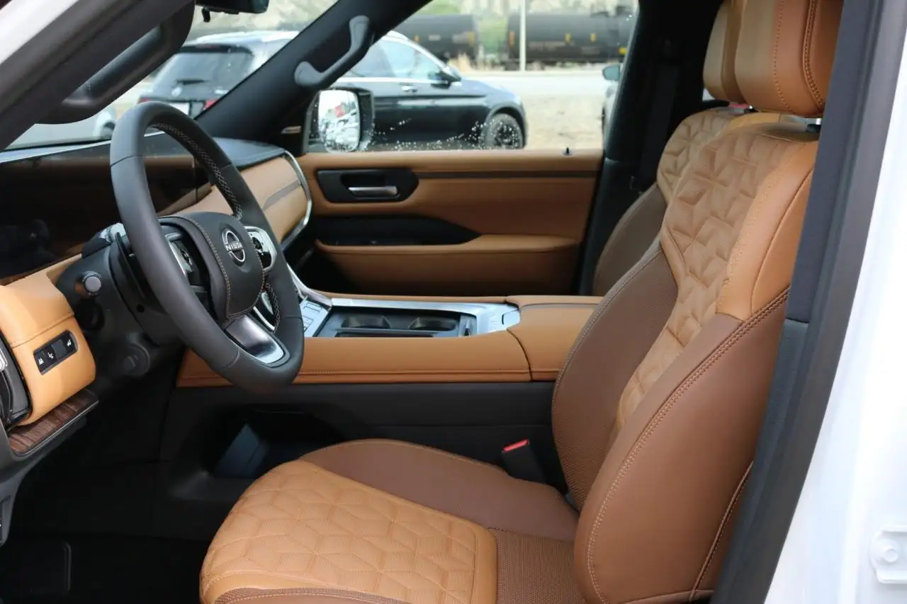 Nissan Armada снимка Nissan Armada