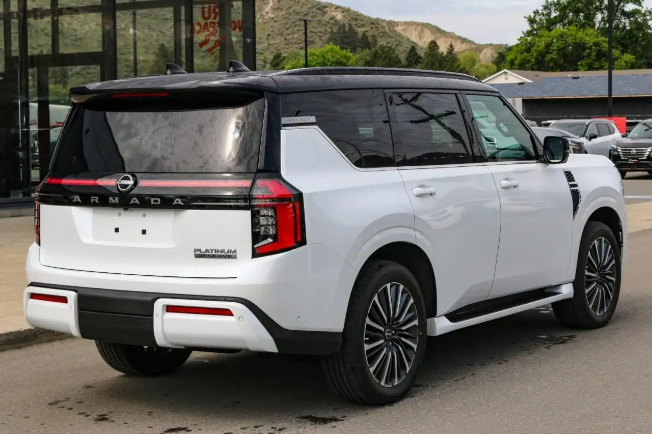 Nissan Armada снимка Nissan Armada