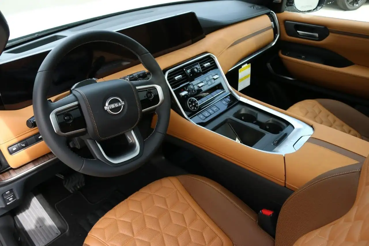 Nissan Armada снимка Nissan Armada