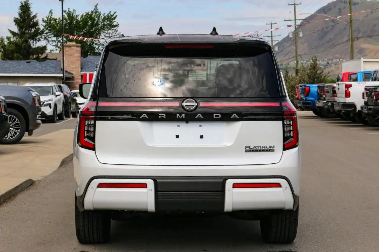 Nissan Armada снимка Nissan Armada