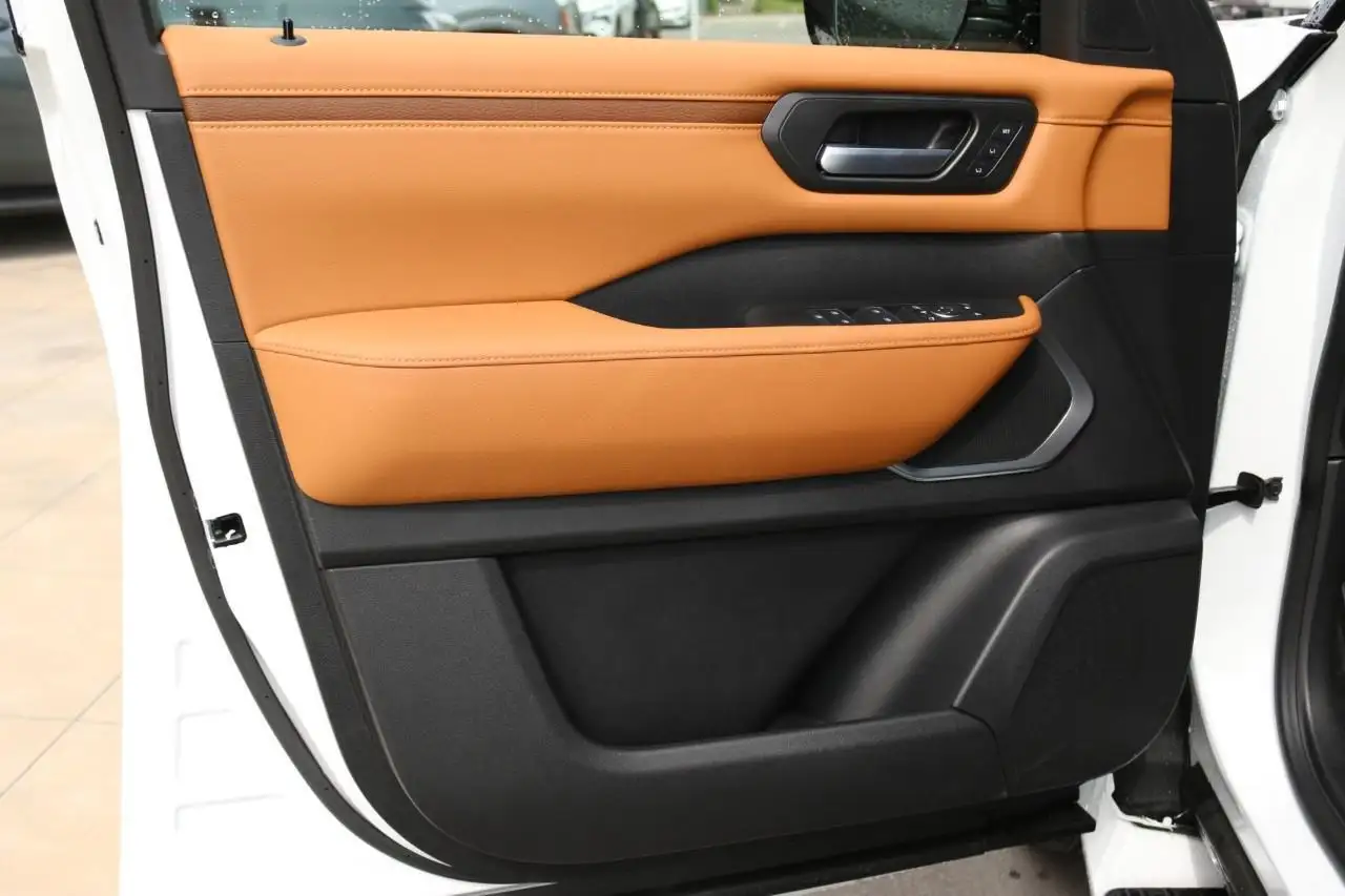 Nissan Armada снимка Nissan Armada