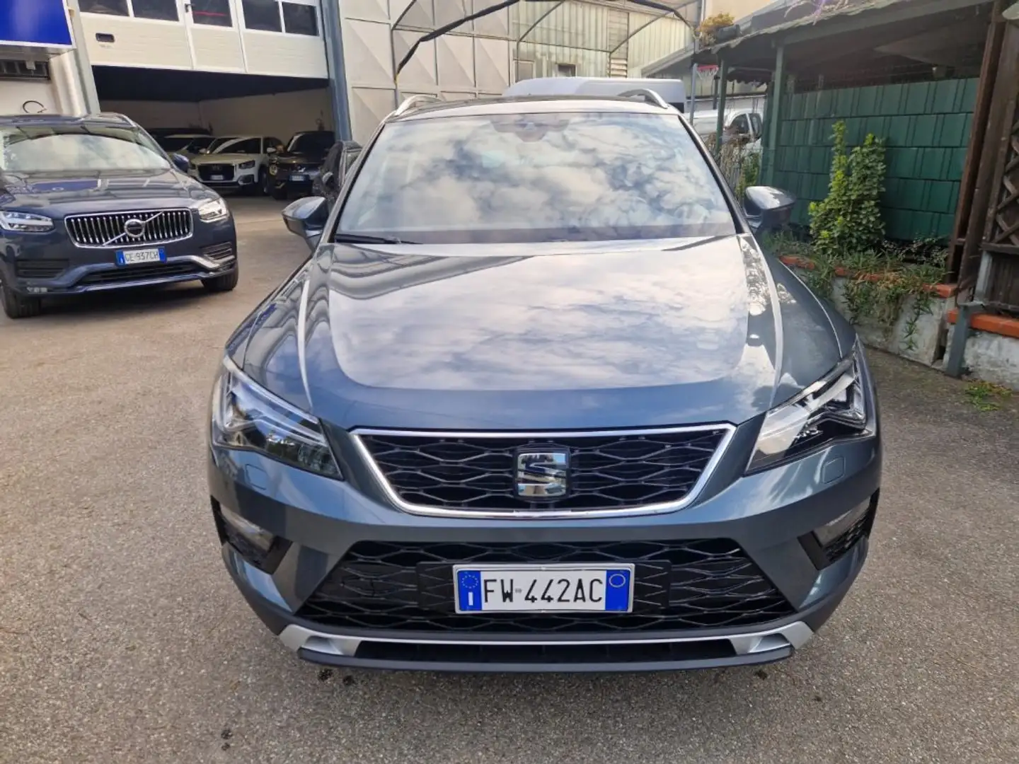 SEAT Ateca 1.5 EcoTSI DSG XCELLENCE Grigio - 2
