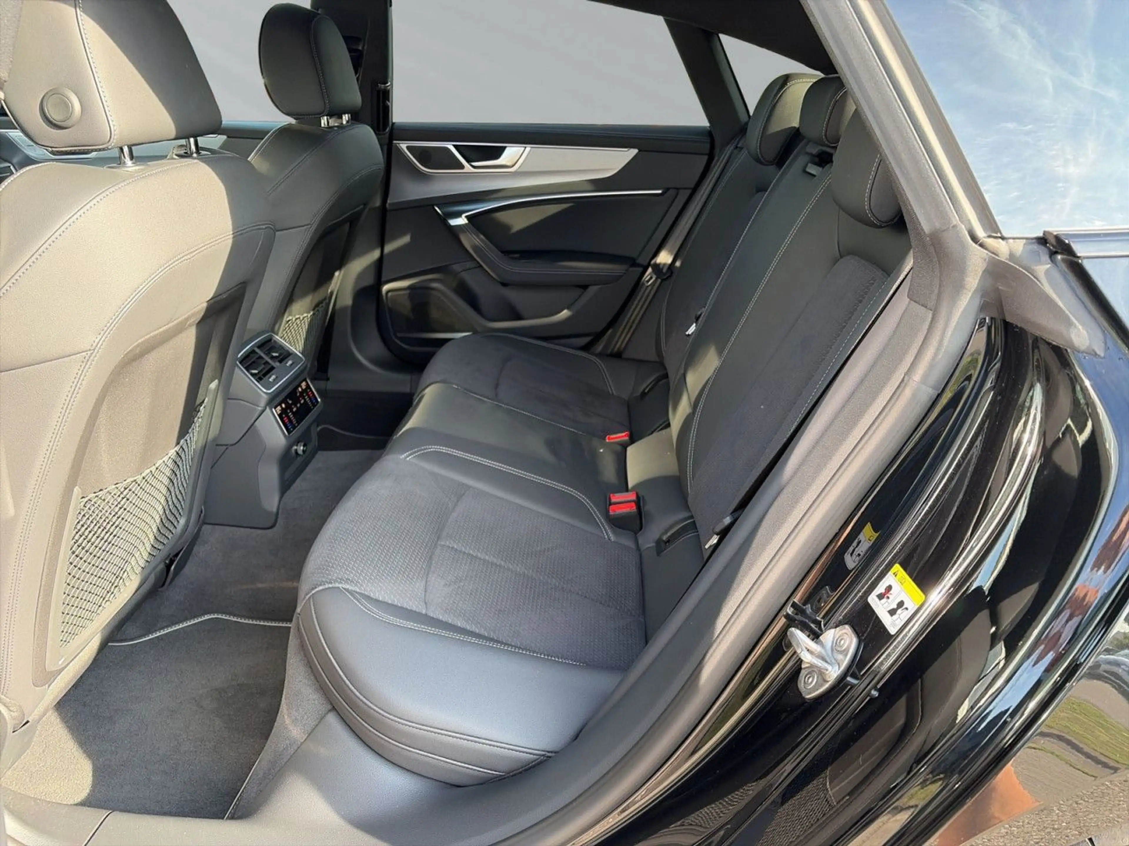 Audi A7 Sportback TFSI e 50 qu. S line S tronic Matrix — photo 11