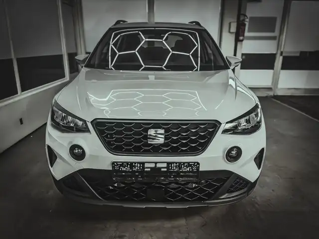 Seat Arona view 2
