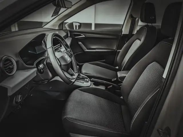 Seat Arona view 10