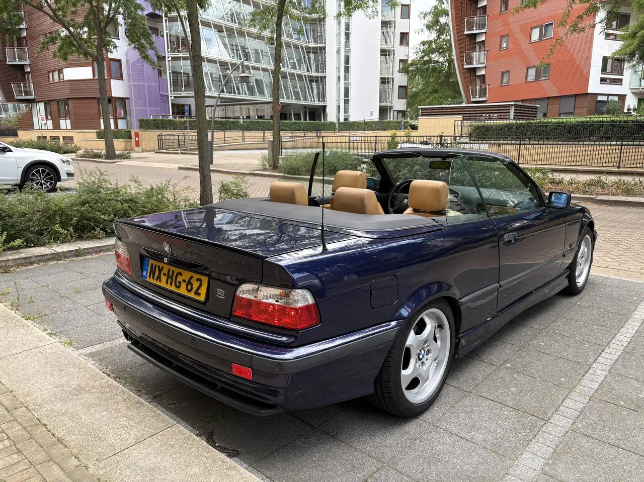 BMW 320i KM NAP✅, M-Pakket , 6 Cilinder!!, foto 6