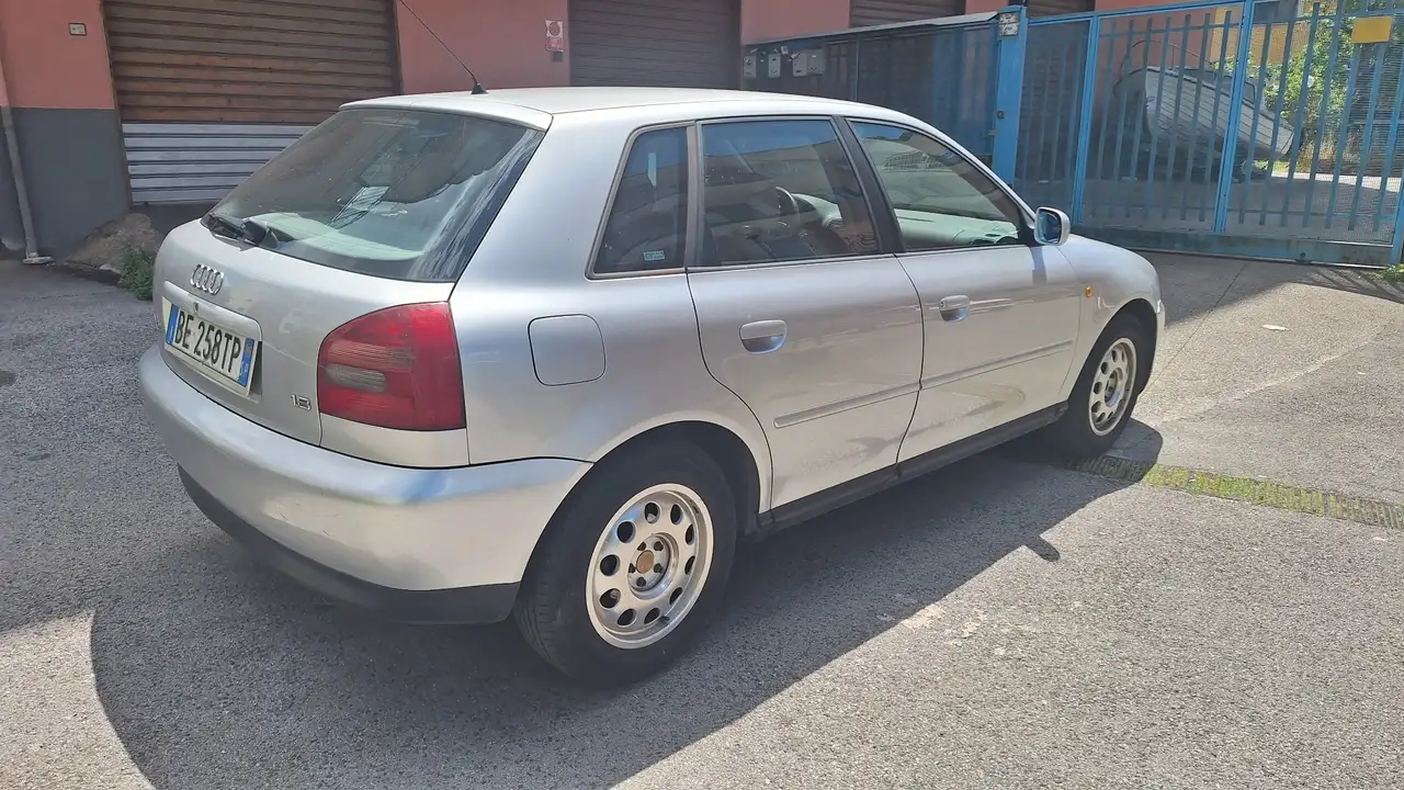 Audi A3 5p 1.8 Ambiente, foto 4