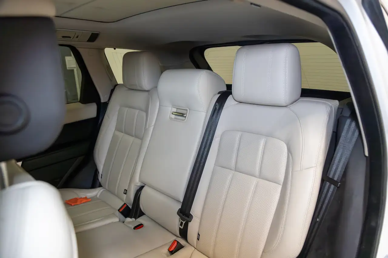 Land Rover Range Rover Sport снимка Land Rover Range Rover Sport