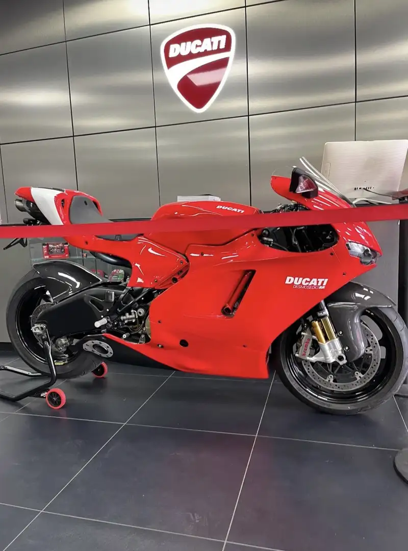 Ducati Desmosedici RR extras: escape de competición 6.000€ - 1