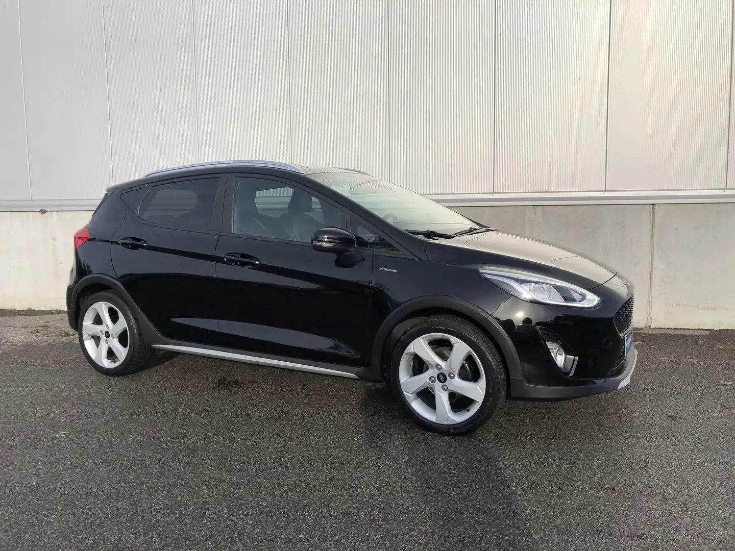 Ford Fiesta i EcoBoost Active 3 5D Zwart - 1