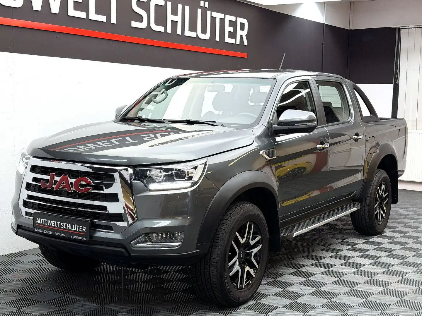 JAC 8 Pro Pick-up 2.4T 4WD Leder*360°Kamera*1.Hd Gris - 2