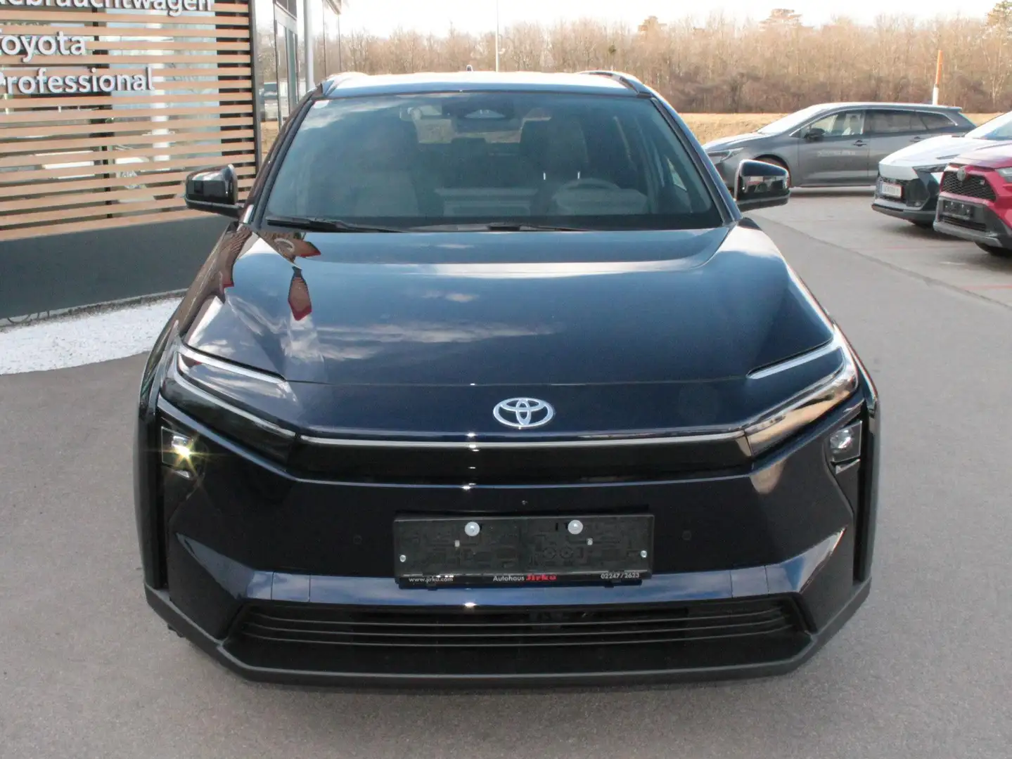 Toyota bZ4X Active Drive 2WD Blau - 2