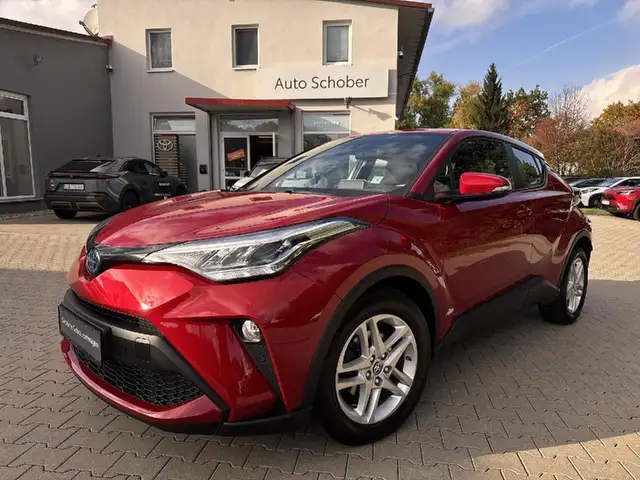 Toyota C-HR Hybrid Business Edition