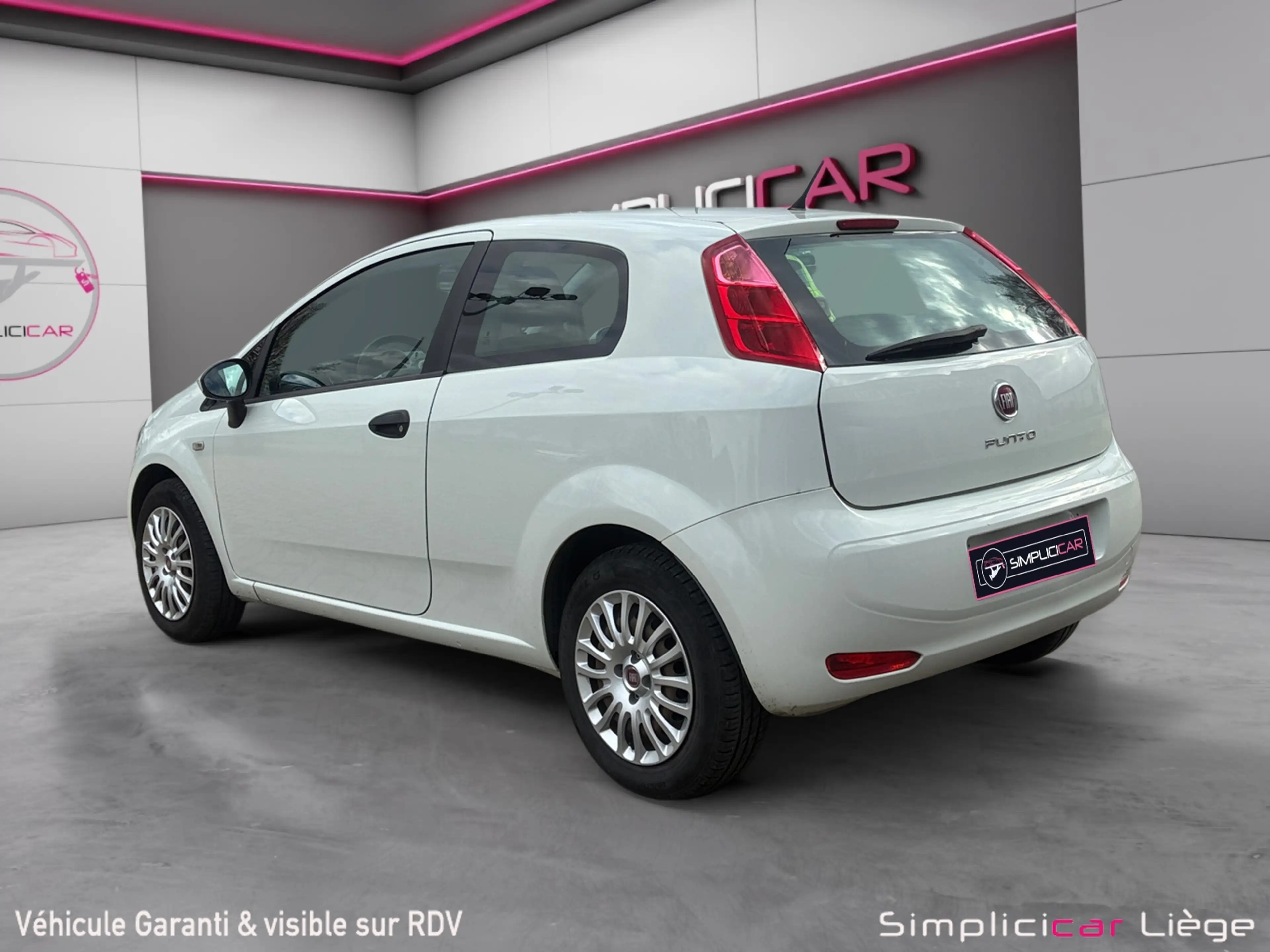 Fiat Punto Punto 1.2i Young — photo 5