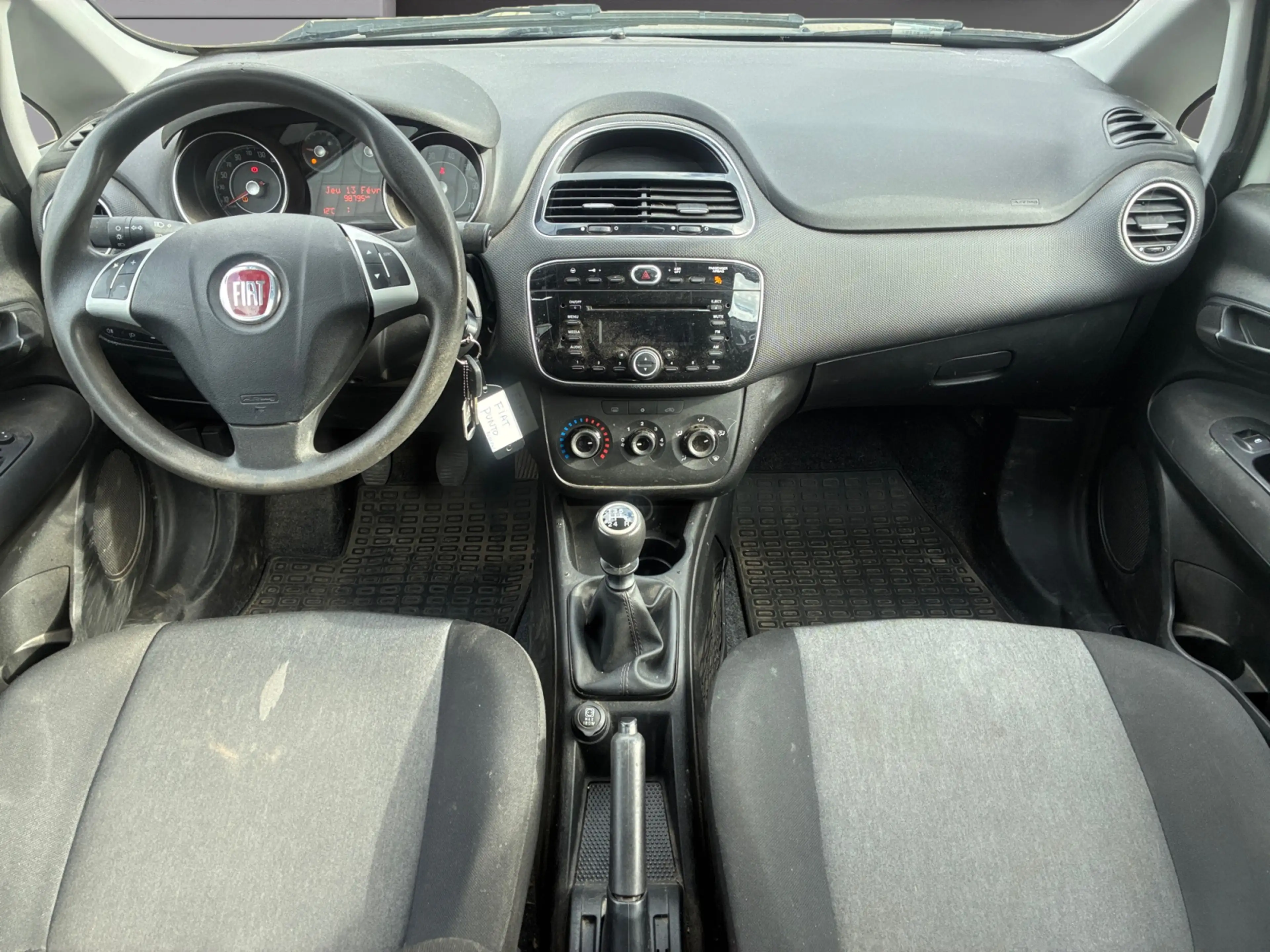 Fiat Punto Punto 1.2i Young — photo 10