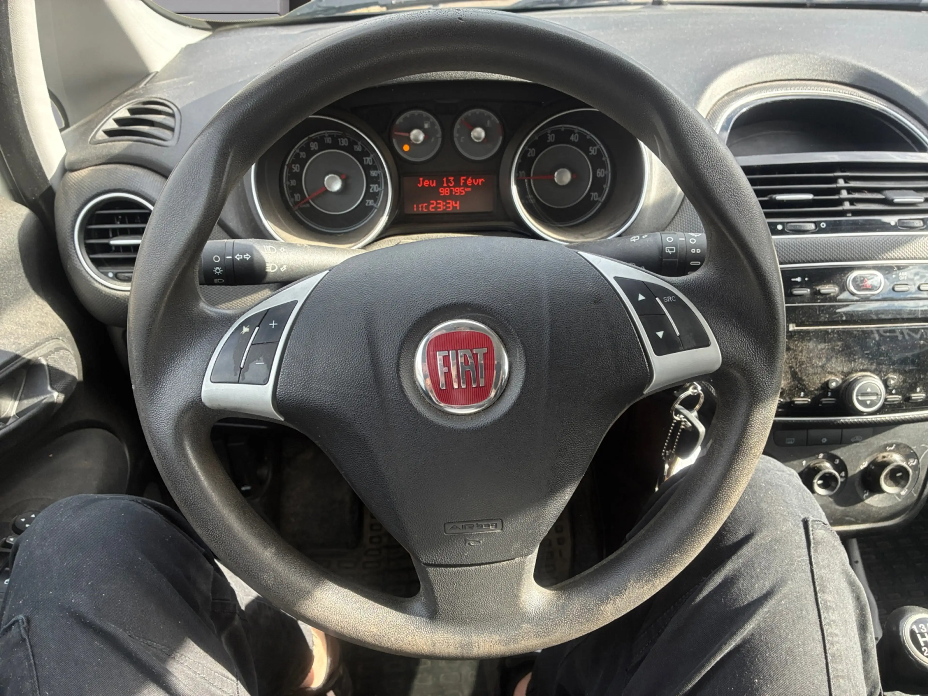 Fiat Punto Punto 1.2i Young — photo 12