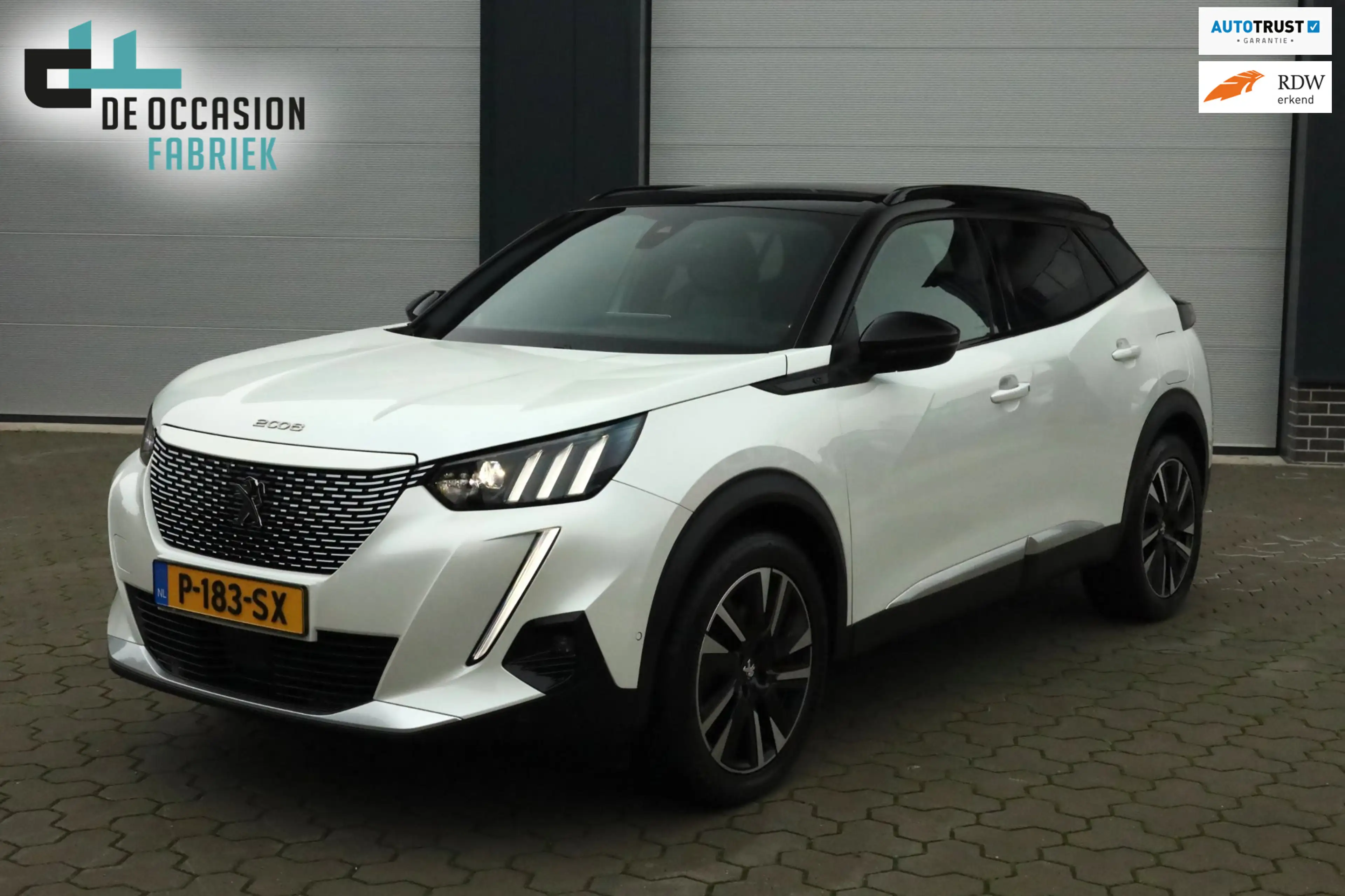 Peugeot e-2008 EV GT Pack 50 kWh Keyless Adaptief Carplay Sfeer