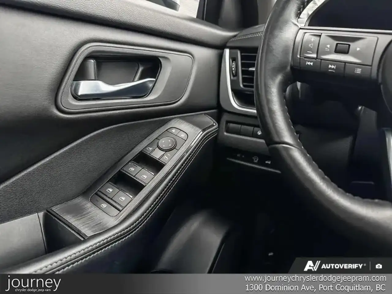 Nissan Rogue photo Nissan Rogue