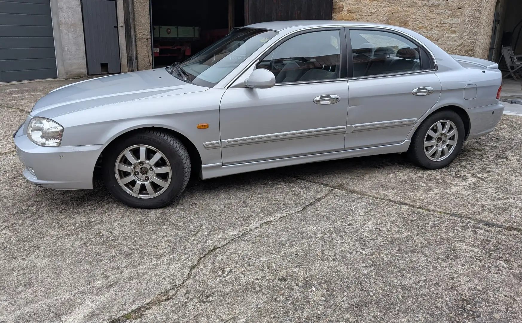 Kia Magentis 2.0 LX - 2