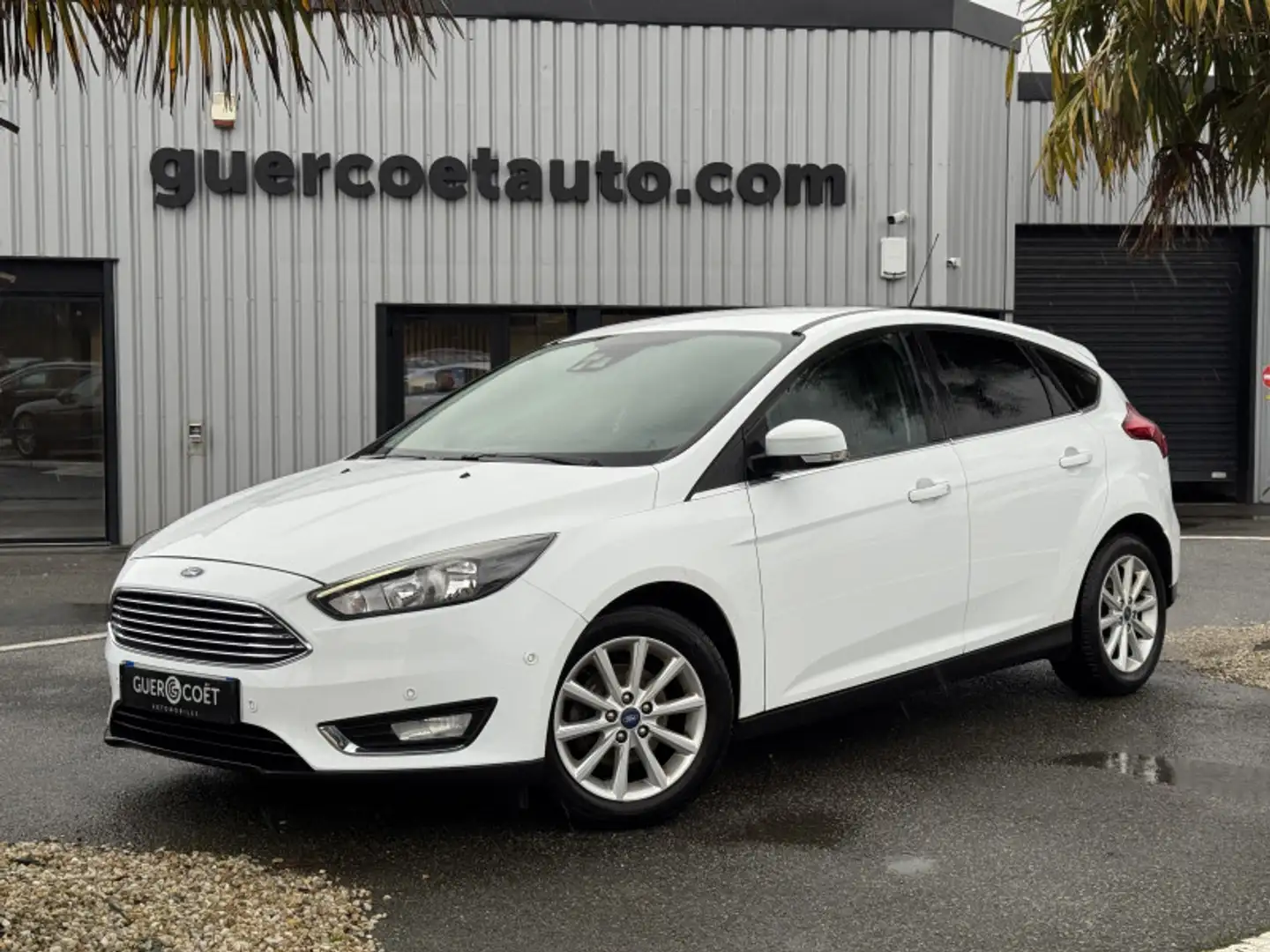 Ford Focus 1.0 ECOBOOST 125CH STOP\u0026START TITANIUM Blanc - 2