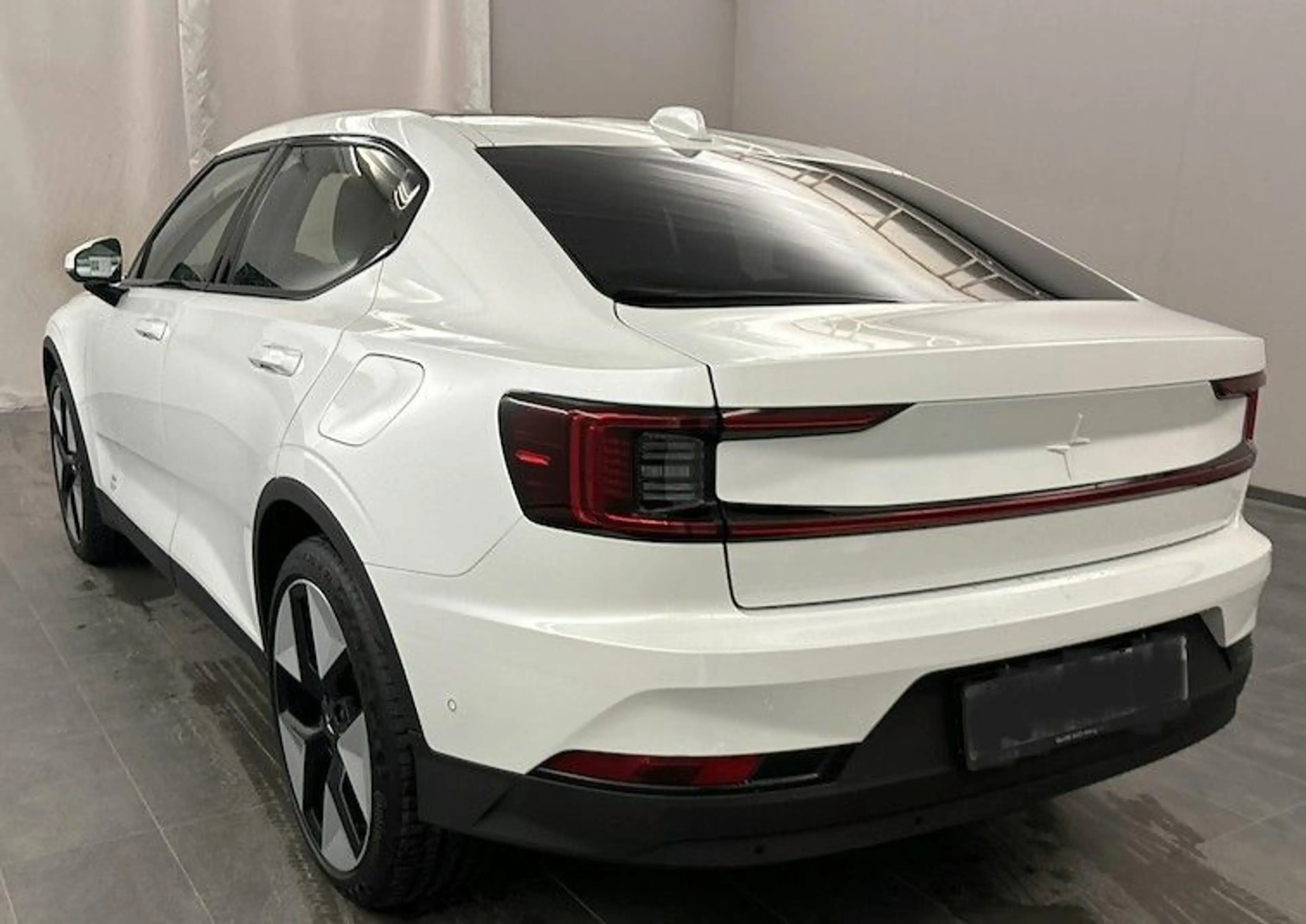 Polestar 2 Long Range Single — photo 2