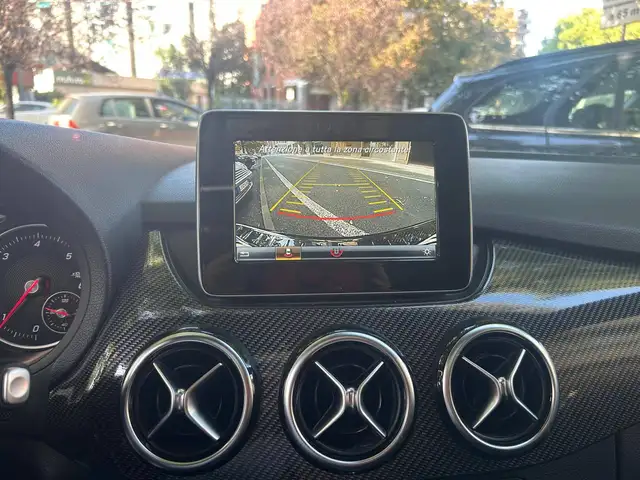 Mercedes-Benz B-Class view 15