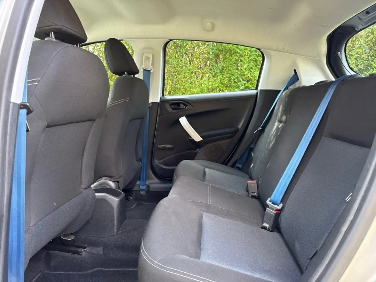 Peugeot 208 208 — photo 19